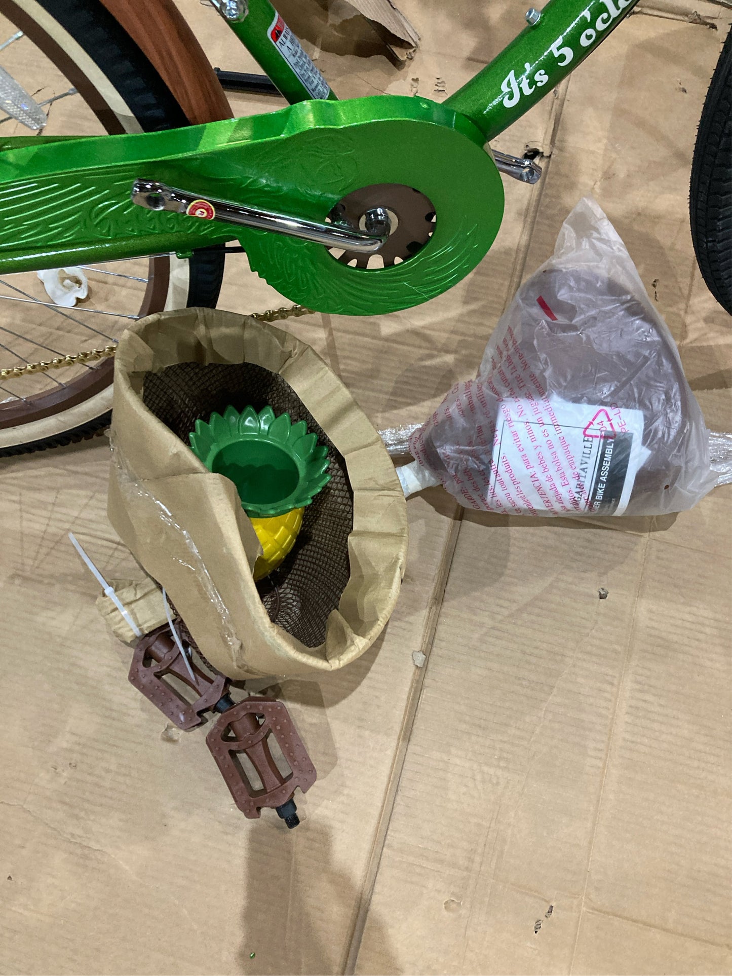 Margaritaville 26" 7-Speed Cruiser, Green