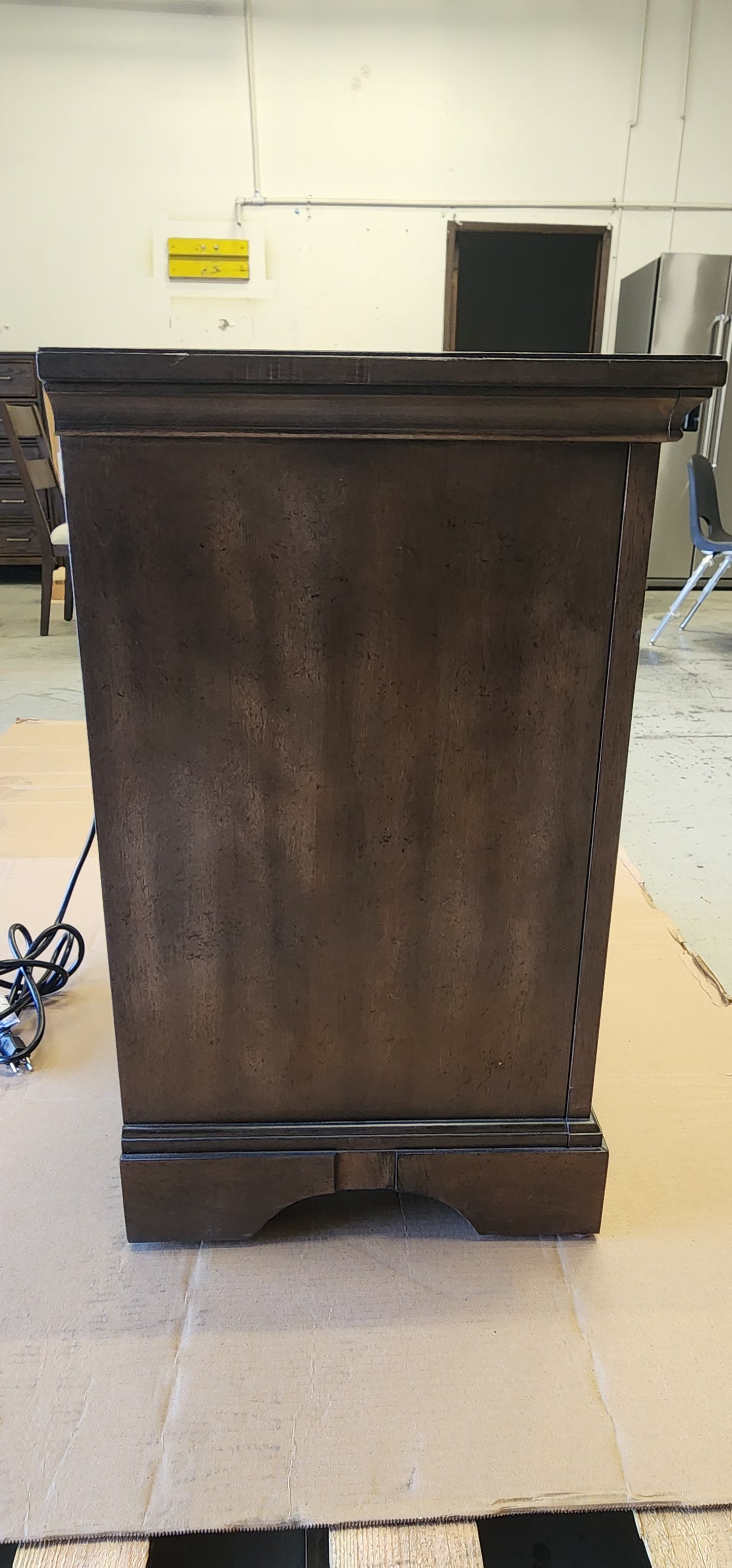 Charleigh Nightstand