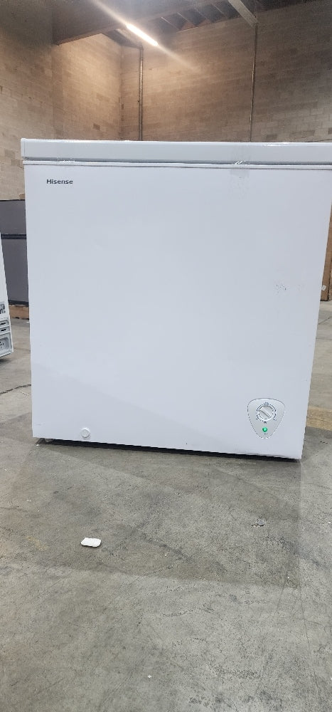 Hisense 7 cu ft Garage Chest Freezer - White