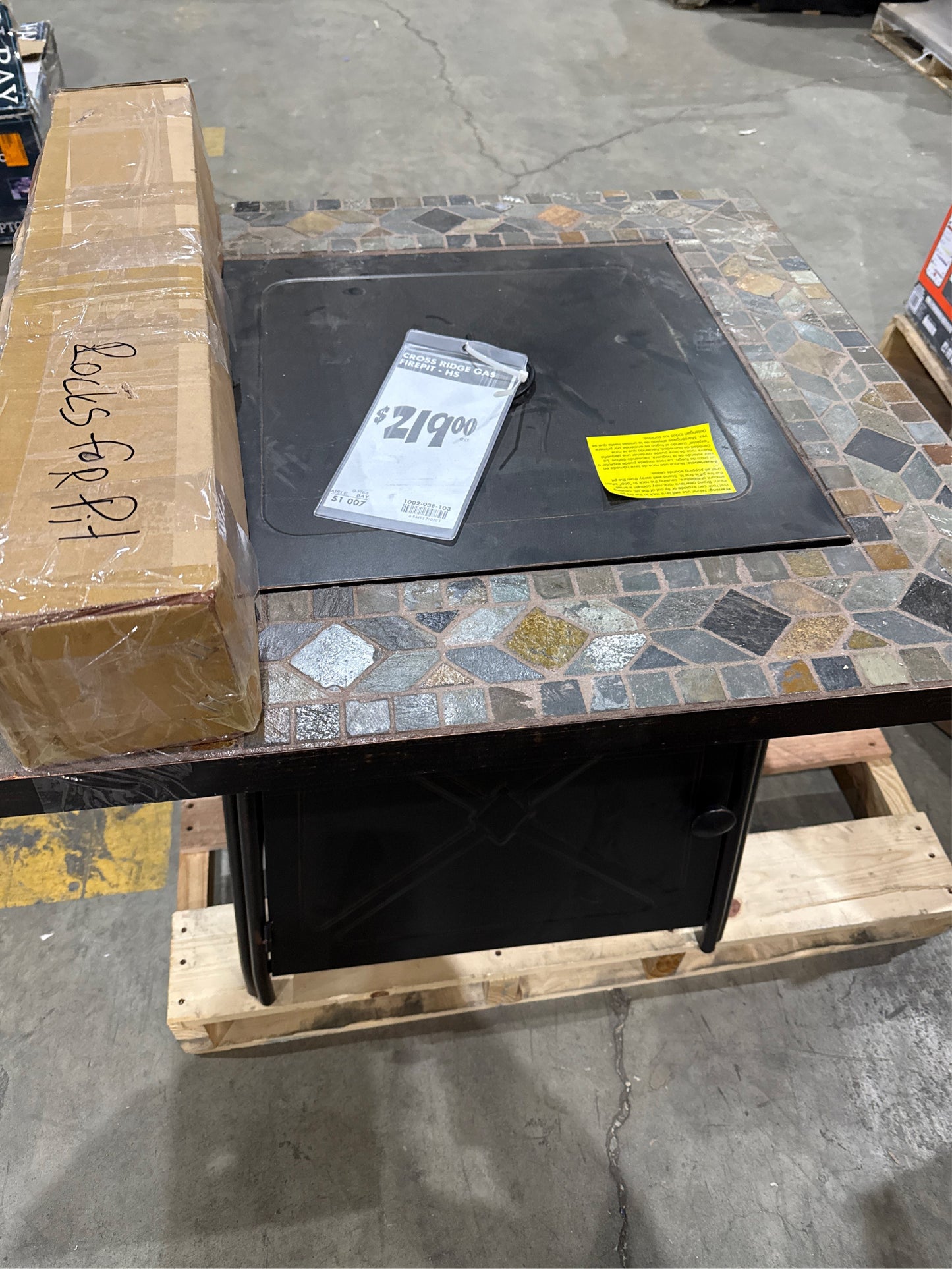 Hampton Bay Crossridge 50,000 BTU Fire Pit Table