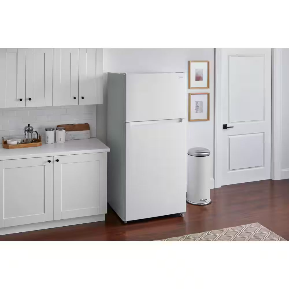 18 cu. ft. Top Freezer Refrigerator DOE in White