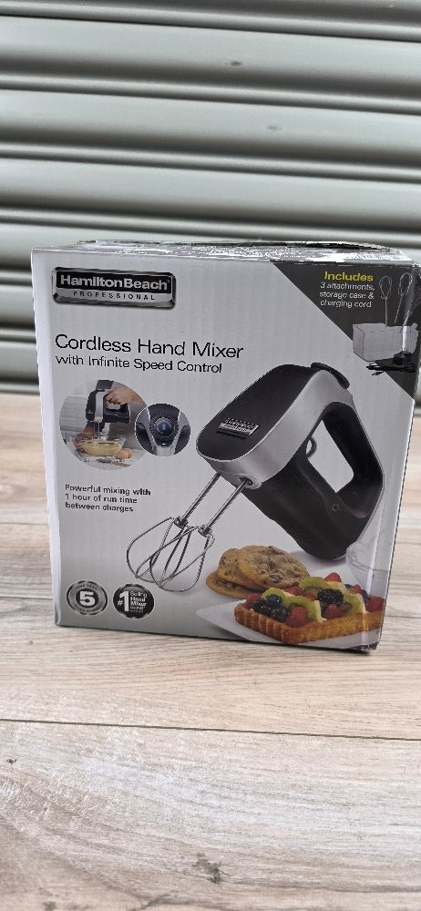 PROFESSIONAL 50-SPEED BLACK & SILVER HAND MIXER