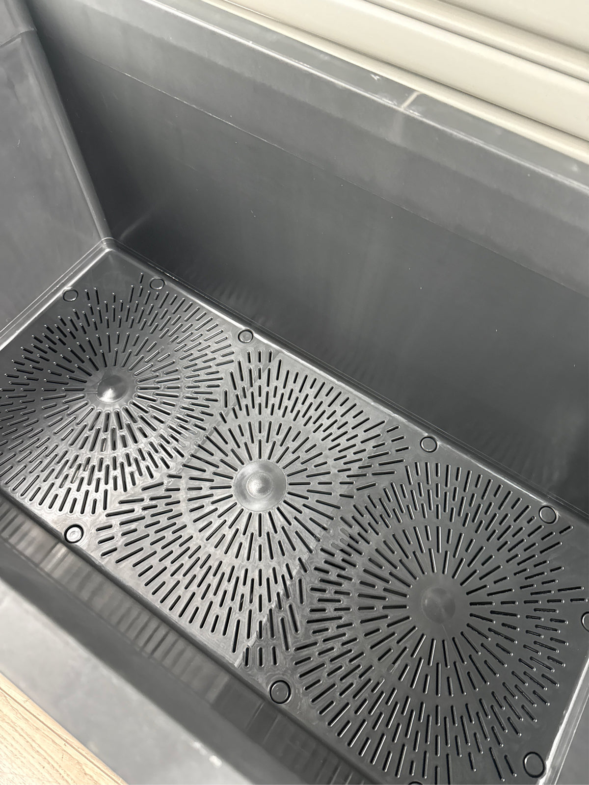 Deroma Millennium Planter | 31” x 15” x 15"