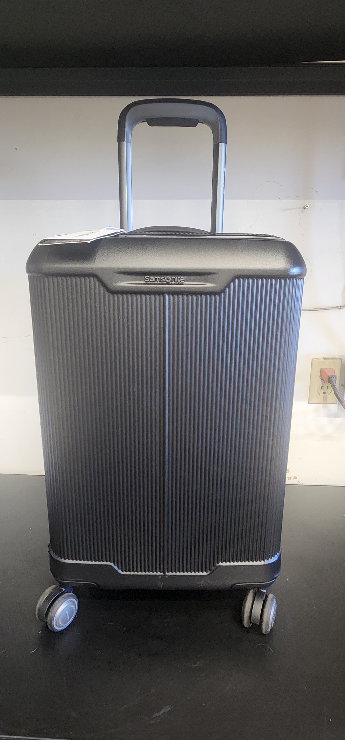Samsonite 2-piece Hardside Luggage Set