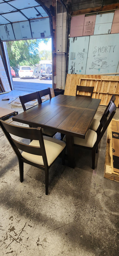 Brinley 7-piece Dining Table Set