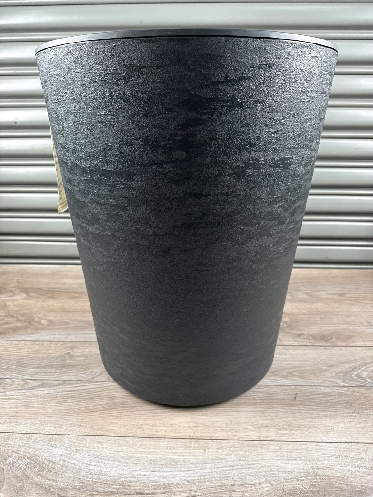 DEROMA BLACK PLANTER 21”x 17” TALL PLANTER