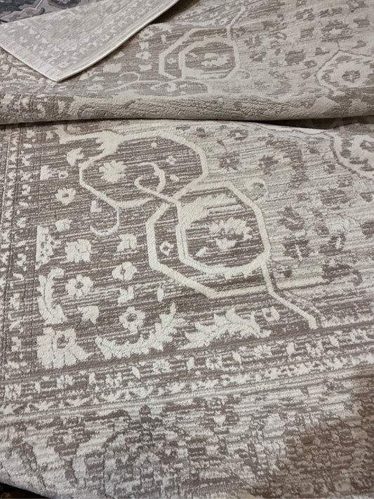 Nourison Seraphine Runner Rug 7’10” x 9’10”