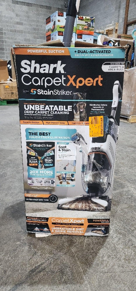 Carpet Expert with Stain striker pet deep carpet cleaner, built-in spot stain cleaner, shampooer