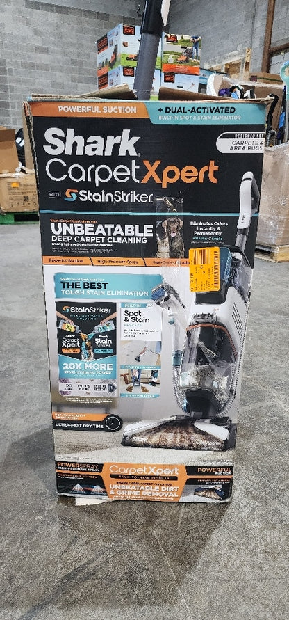 Carpet Expert with Stain striker pet deep carpet cleaner, built-in spot stain cleaner, shampooer