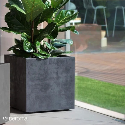 Deroma Millennium 10” Cube Planter, Black
