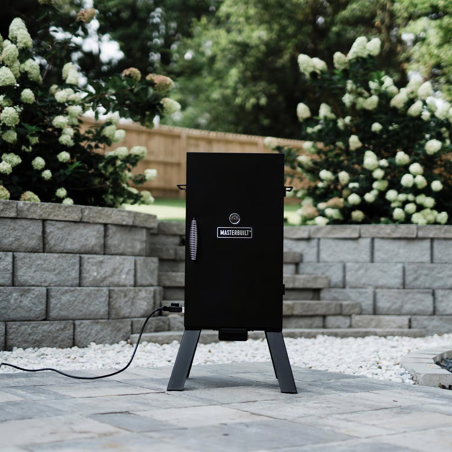 Masterbuilt Analog Wood Chips Vertical Smoker