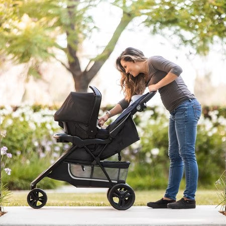 Baby Trend EZ Ride Travel System with EZ-Lift