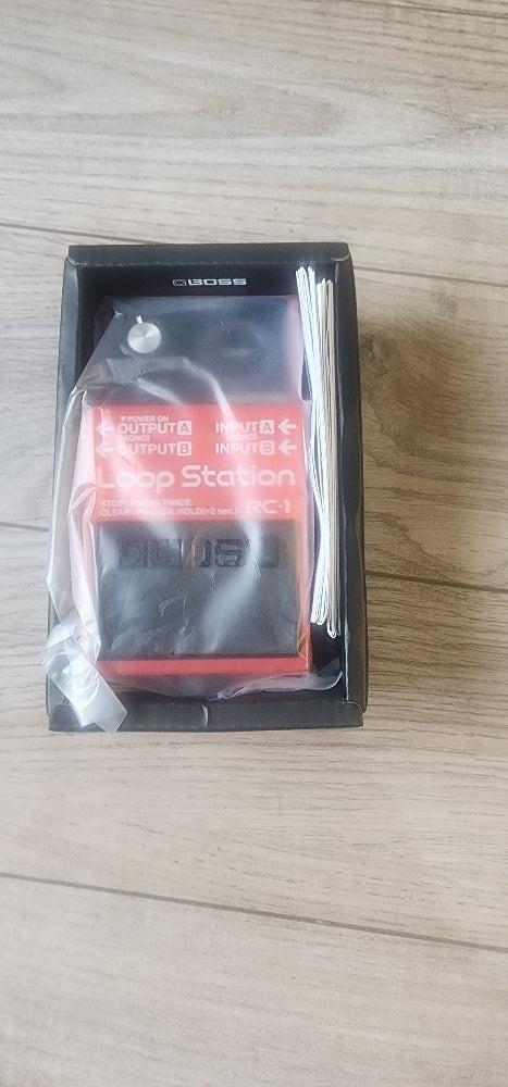 Boss RC-1 Loop Station Guitar Effect Pedal