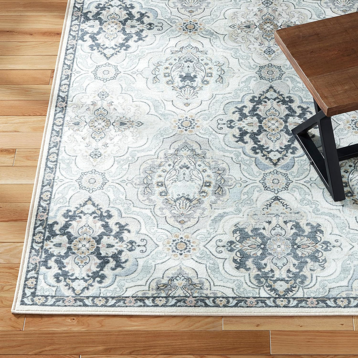 TOWN & COUNTRY EVERYDAY Rein Solid Diamond Everwash™ Washable Area Rug with Non-Slip Backing, Pet Friendly Rug, Grey, 6'6"x9'6"