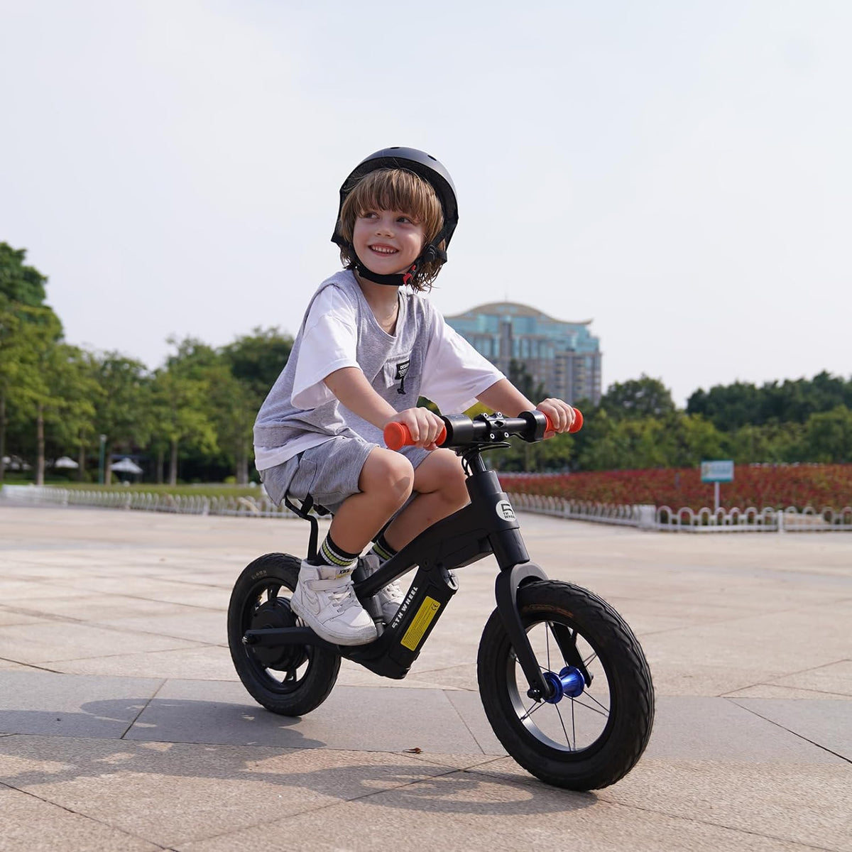 5TH WHEEL K8 Electric Bike for Kids, 250W Electric Balance Bike Ages 3-5 Years Old,