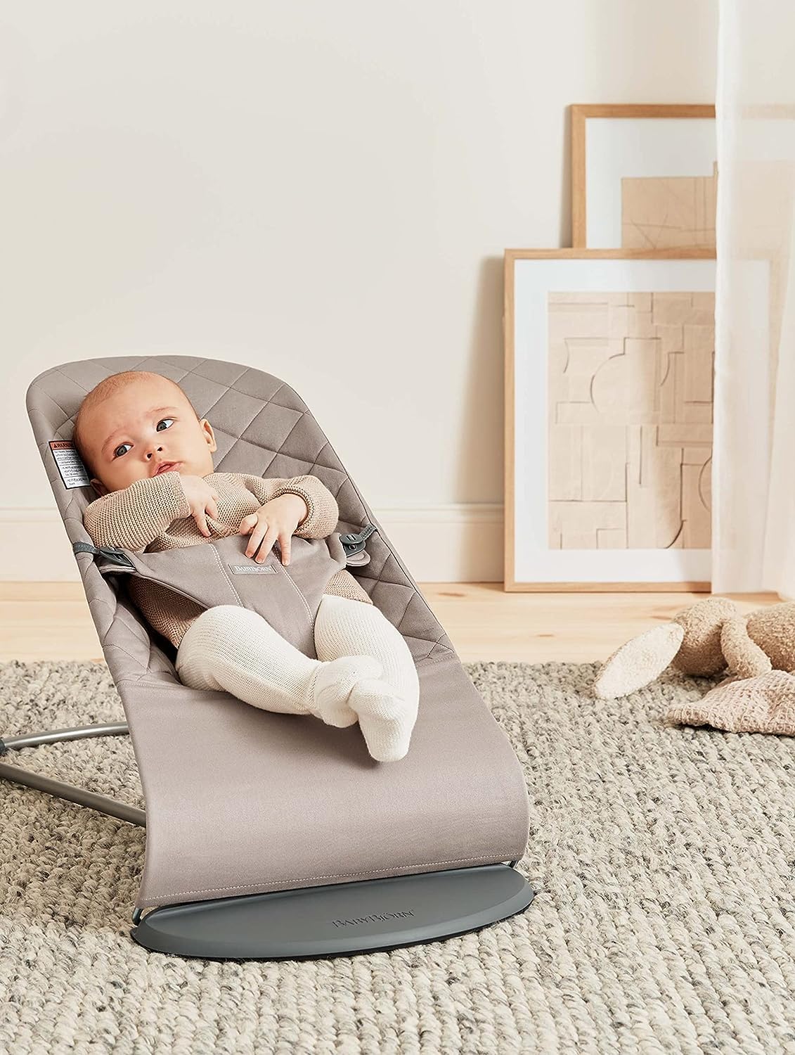BabyBjörn Bouncer Bliss, Sand Gray, Woven, Classic Quilt | 2-in-1 Adjustable Baby Bouncer Seat and Toddler Chair