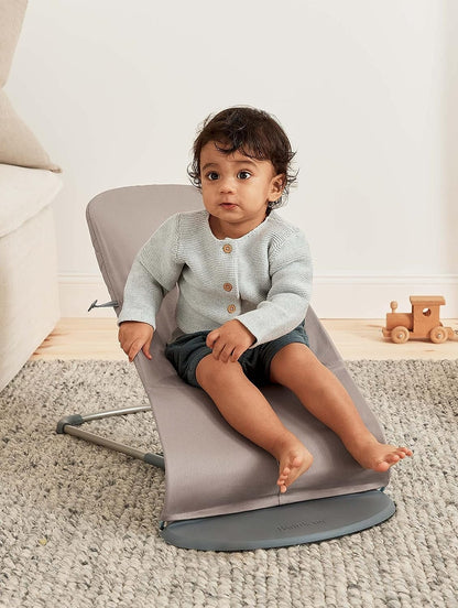 BabyBjörn Bouncer Bliss, Sand Gray, Woven, Classic Quilt | 2-in-1 Adjustable Baby Bouncer Seat and Toddler Chair