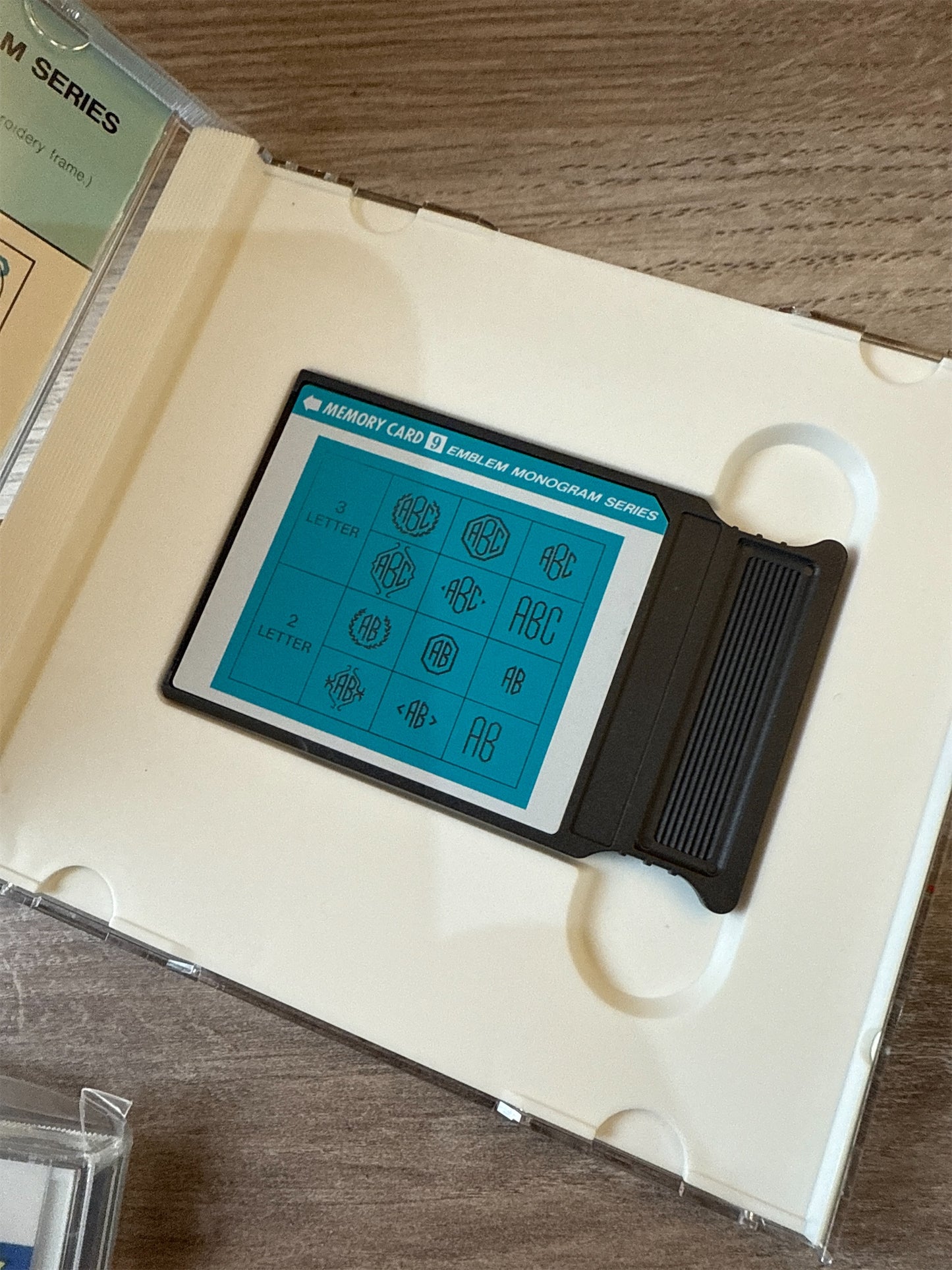 NEW HOME JANOME MEMORYCRAFT 8000
