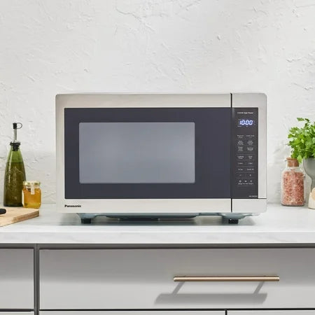 Panasonic 1.3 cu ft Countertop Microwave Oven