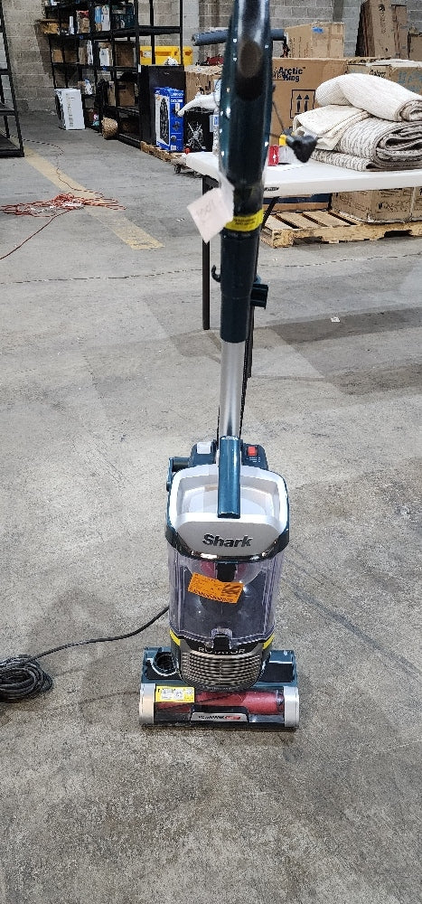 Shark Rotator Swivel Pro Bagless Corded HEPA Upright Vacuum for Multisurfaces in Green