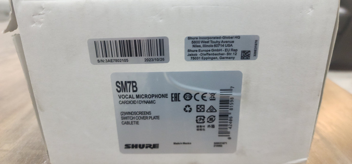 Shure SM7B Cardioid Dynamic Vocal Mic, Black