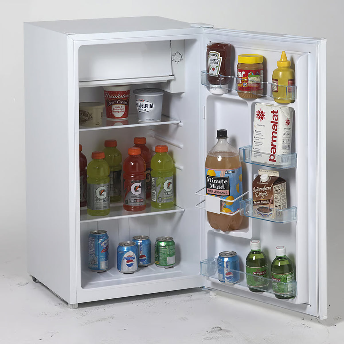 Avanti 3.3 cu ft White SS Mini Fridge 110 W