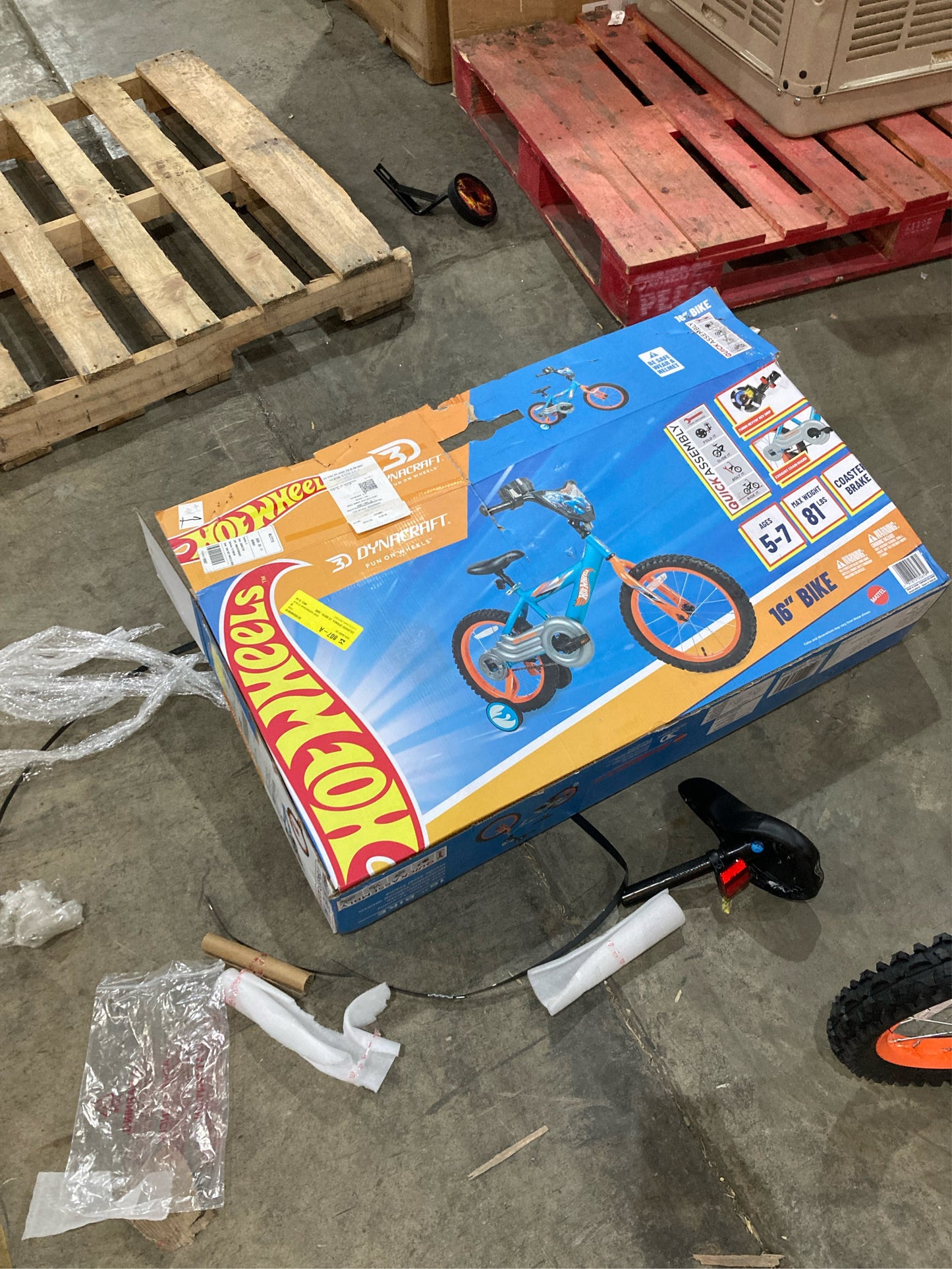 Hot Wheels 16" KIDS Bike